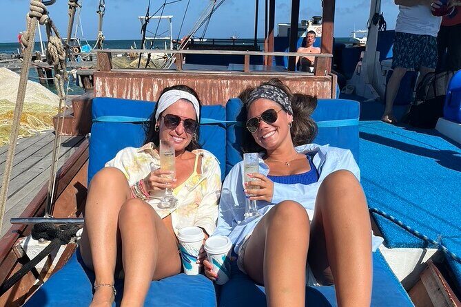 Adults Only Catalina Bay Small Group Snorkel & Sunset Sail - Catalina Bay Snorkeling Stops: Clear Water, Real Rules