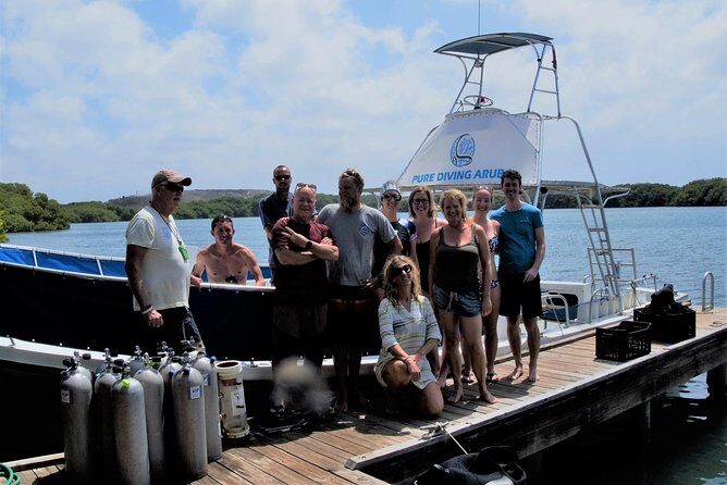 Aruba 2-Tank guided Dive for certified divers / own equipment - First Session: Reef Time for Corals and Fish Watches