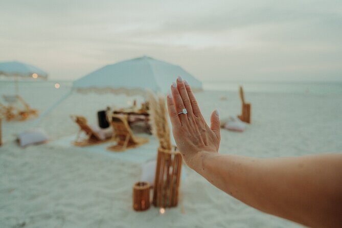 Aruba Eagle Beach Romantic Sunset Picnic in a Luxury Cabana - Butler service included: how it changes the vibe