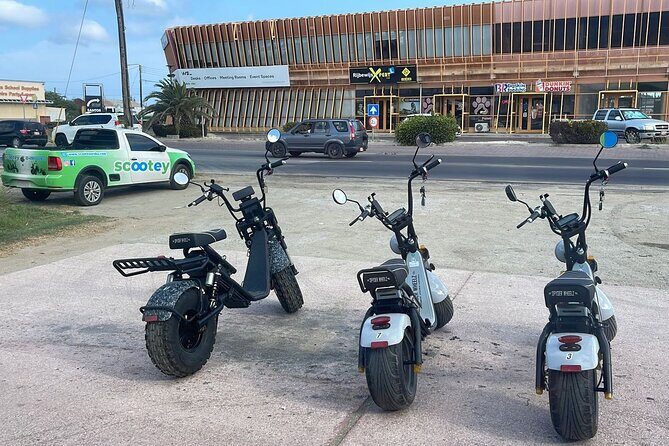 Aruba Electric Scooter Rental (1 or 2-seater) - Who should book an Aruba electric scooter rental (and who should skip it)
