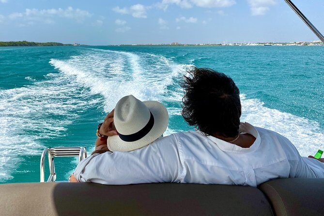 Aruba Element Private Boat Charter (L-Lounge) - Boca Catalina: view time plus a lighthouse moment