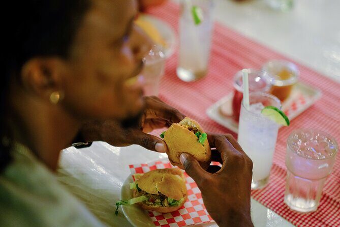 Aruba Food Fusion Tour: World Flavors to Savor - Food choices, allergies, and the seafood question