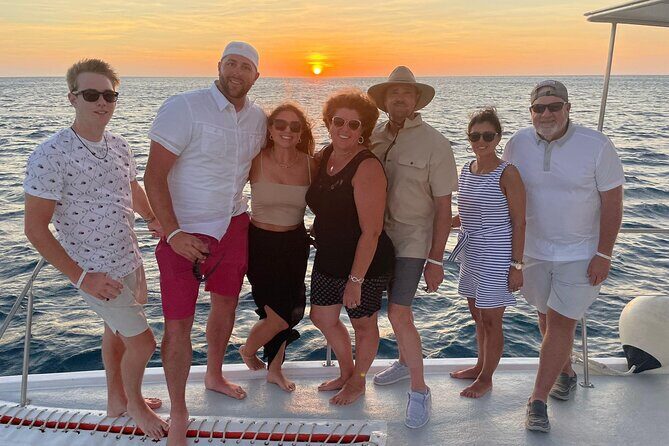 Aruba Happy Hour Sunset Sail with Savory Bites and Cocktails - Service Style: Attentive Crew, Organized Flow, and a Good Safety Setup