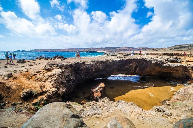 Aruba Island Sightseeing Tour Plus Arashi Beach Visit - A 4.5-Hour Aruba Loop With Arashi Beach at the End