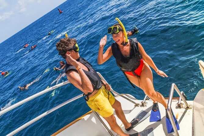 Aruba Morning Snorkel Sail aboard Palm Pleasure Catamaran - Crew, comfort, and the onboard vibe (including the Cesar factor)