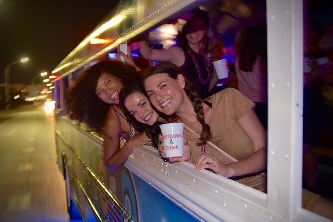 Aruba Nightlife and Barhopping on Chogogo Party Bus - Stop 1: Komedo Tapas & Cocktail and what makes it work first
