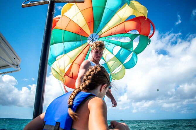Aruba Parasailing Experience from Noord - Crew and Safety: Why First-Timers Keep Saying It Felt Not Scary