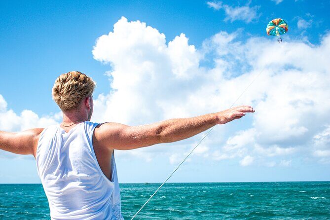 Aruba Parasailing Experience from Noord - Who Should Book This Parasailing Slot From Noord?