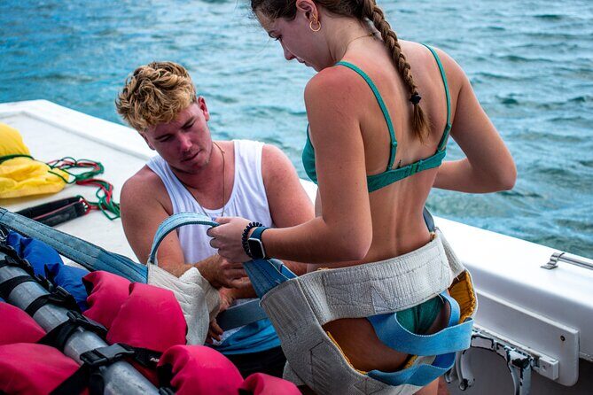 Aruba Parasailing Experience from Noord - The 12-Minute Flight: How to Think About Time and Thrills
