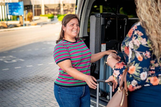 Aruba Private Airport Transfer: Personalized Arrival - Round-Trip Convenience for Departures (and Why It’s Worth It)