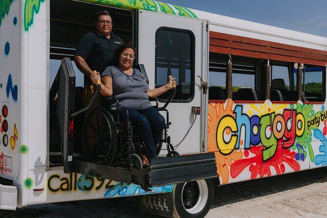 Aruba Private Full Island Tour - San Nicolas: street art, museums, and quick arts and crafts browsing