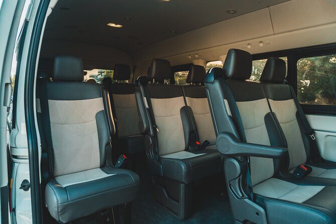 Aruba Private Van Airport Transfer - The one thing that can go wrong: split flights and strict pickup windows