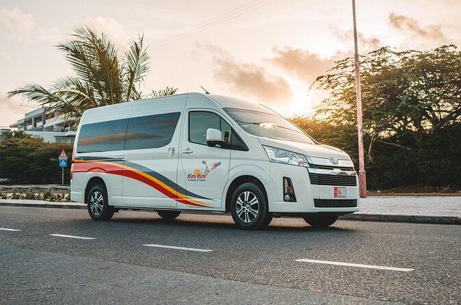 Aruba Private Van Airport Transfer (Max 5) - Communication That Helps You Feel in Control