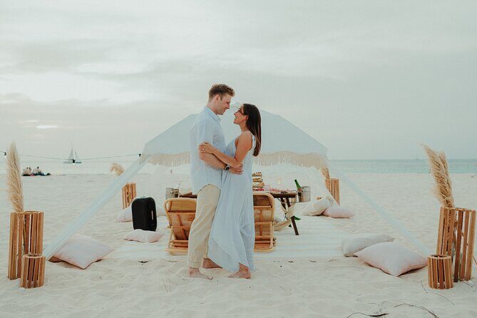Aruba Romantic Sunset Photoshoot & Beach Picnic in Luxury Cabana - A private cabana on Eagle Beach, built for romance