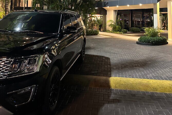 Aruba Roundtrip Platinium Transport - Dinner and Event Rides: The Shortcut to a Better Night Out