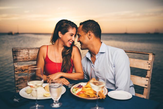 Aruba Sunset Cruise plus Seaside Dinner - The Easy Turn to Dinner: Pelican Nest at the end of Pelican Pier