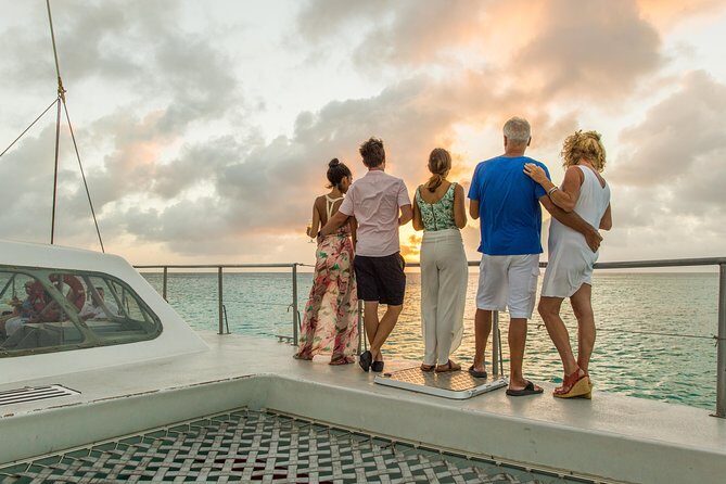 Aruba Sunset Sail with Caribbean Dinner and Live Music - Key highlights worth showing up for