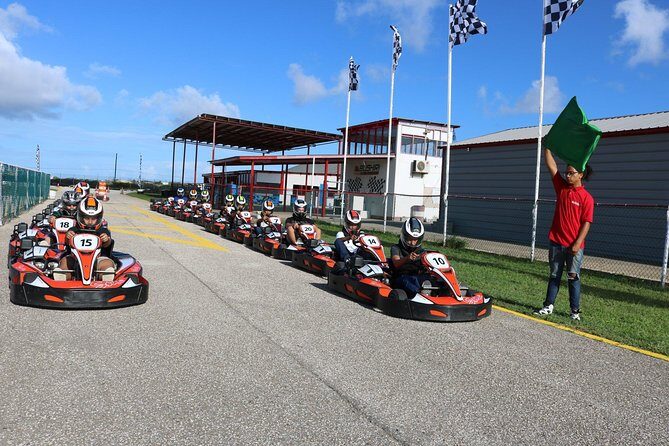 Aruba's Karting Speedway Experience - The Arrive and Drive 10-minute race: how to drive smart fast