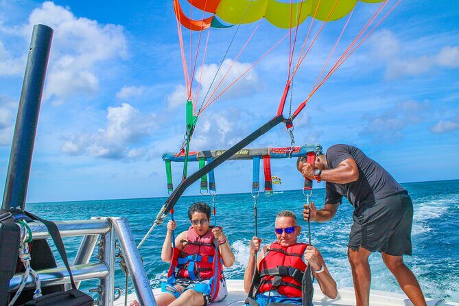 Parasailing and Photography Session Experience - The Landing and What Happens After You Touch Down