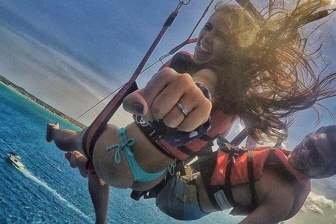 Parasailing in Palm Beach - Getting to Fun 4 Every 1 in Noord: Logistics That Matter