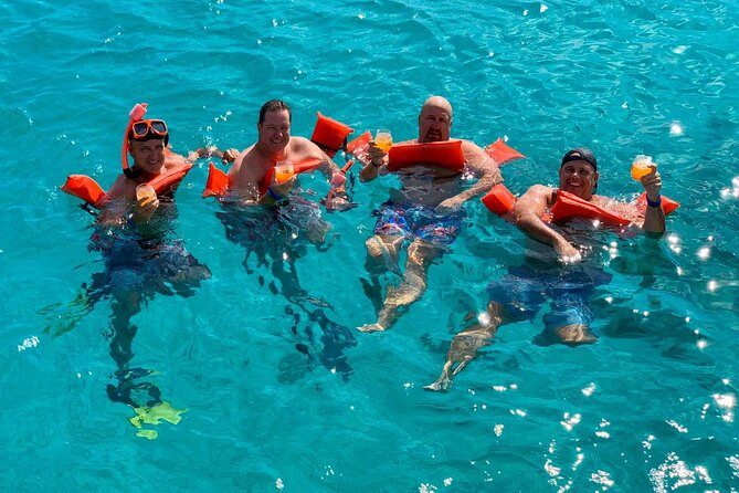 Premium Catamaran Afternoon Sail: Snorkeling and Lunch - Palm Beach sailing, with a smooth start at Octopus Aruba