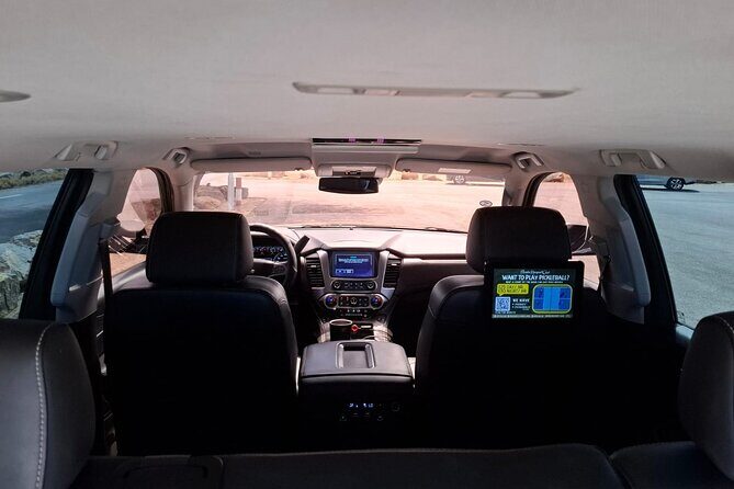 Private Transfer from Aruba Airport (AUA) - Timing Power: Flight Tracking, 60 Minutes Waiting, and Late-Night Relief