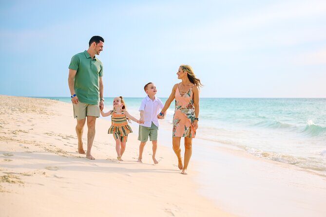 Professional Sunset Photoshoot in Aruba - The 1-Hour Structure: One Beach, Many Angles, No Rush
