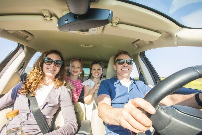 Scenic Aruba Self-Guided Driving and Walking Audio Tour - How the Action audio guide plays on Aruba roads