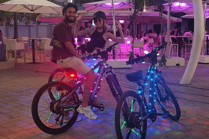 Semi-Private Christmas Edition Twilight Glow E-Bike Oranjestad - Cruise-ship area to Paardenbaai: a fun contrast moment