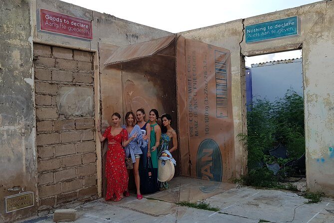 The Whole Story Tour of San Nicolas in Aruba - Space21.art: a short indoor stop that keeps the tour on track
